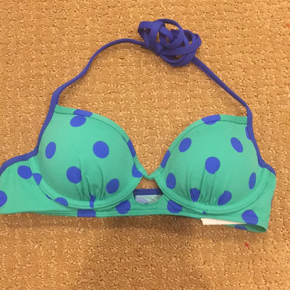 Gilly Hicks swim top